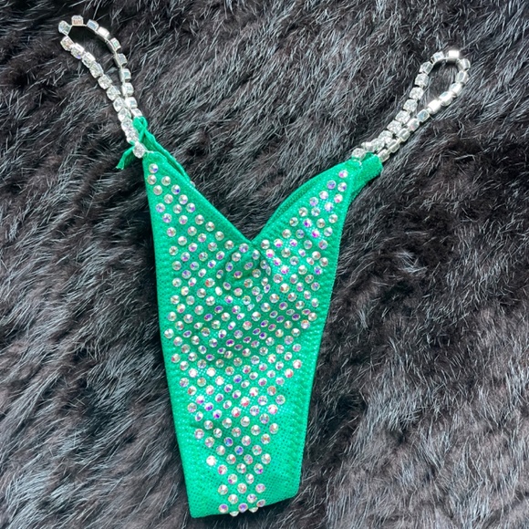 Toxic Angelz Competition Suit - Picture 7 of 7